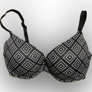 PINK Victoria's Secret Wear Everywhere Demi-Push-Up Bra Size 34D